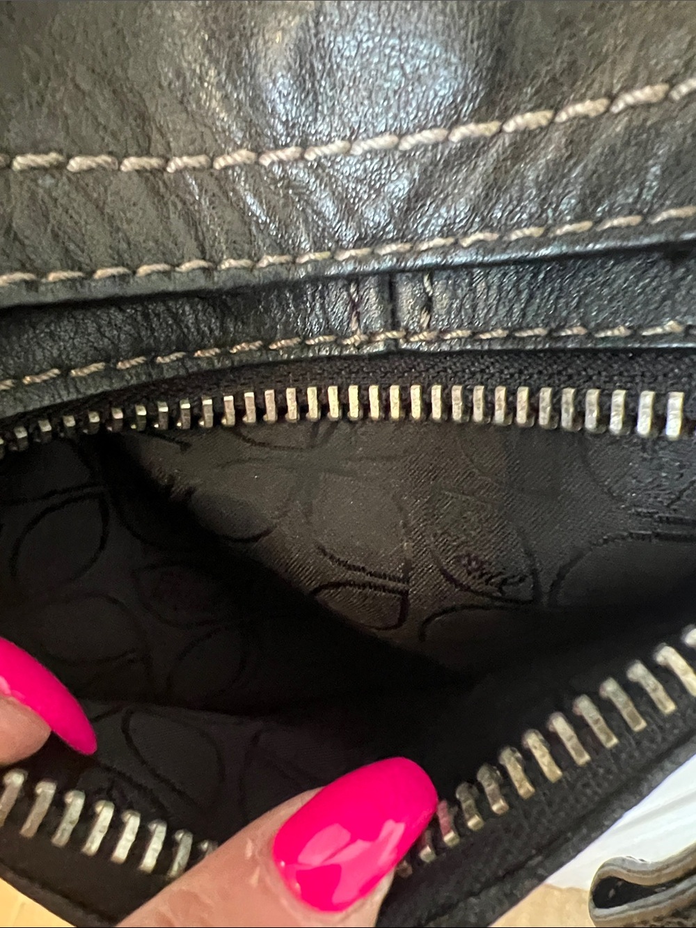 Fossil Black Leather Crossbody Bag - Picture 7 of 12
